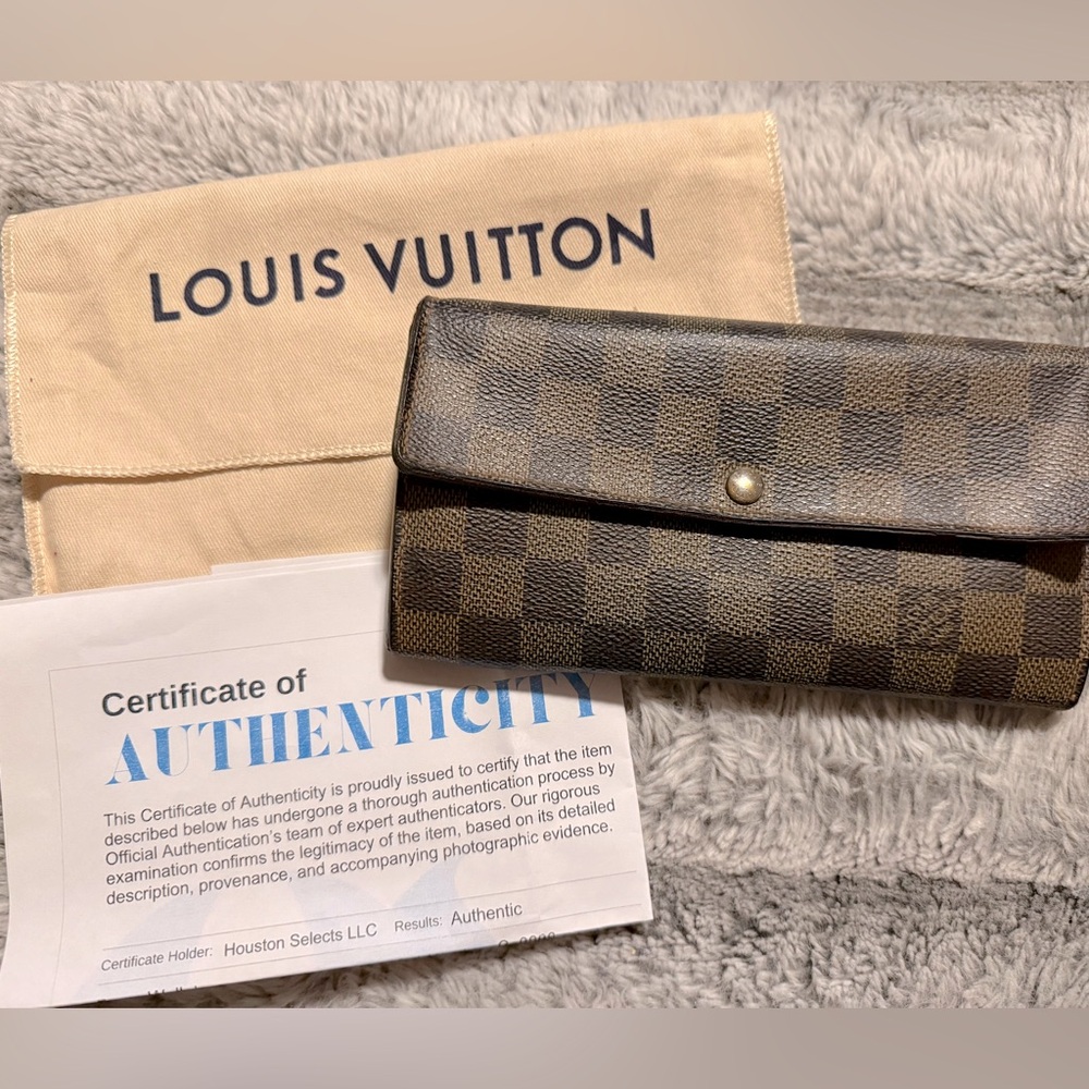 Authentic Louis Vuitton Damier Ebene Sarah, Very Clean, with Dust Bag and COA